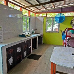 Homestay Rubiah Kg. Style-kitchen