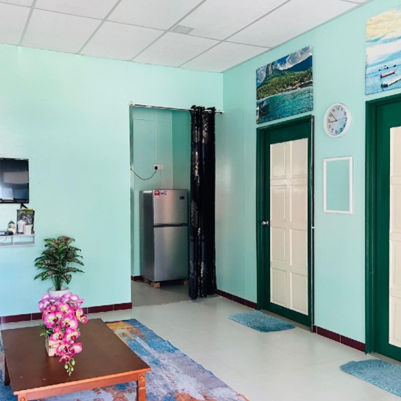 Mukut Aurora Modern-Living